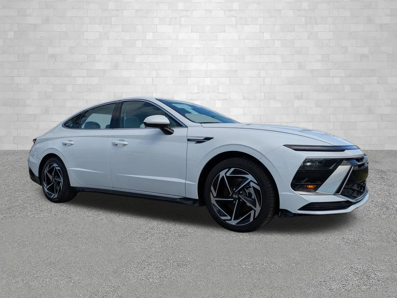 2026 Hyundai Sonata SEL AWD's photo