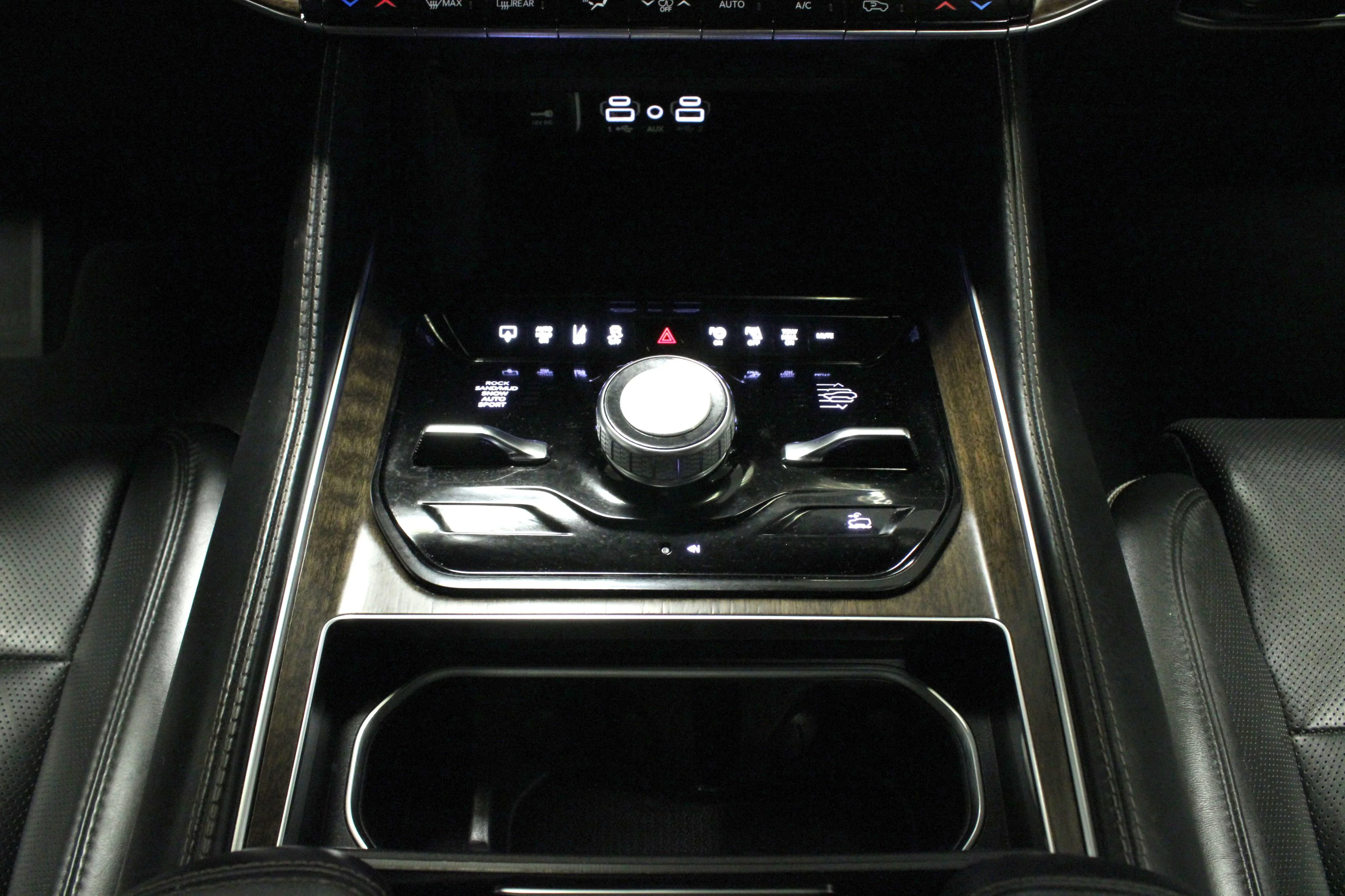 Used 2022 Baltic Gray Metallic Clearcoat Jeep Series II image 24
