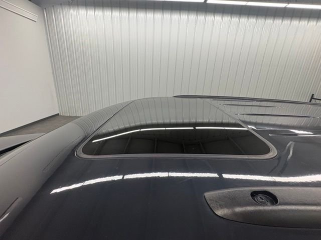 Used 2018 Black Jeep Altitude image 40