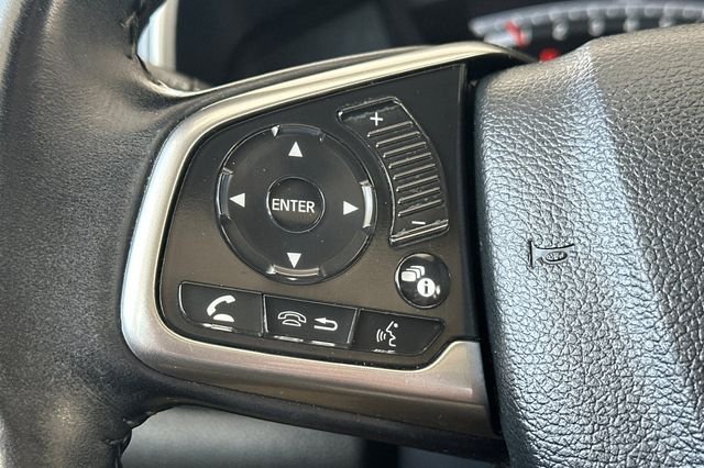 Used 2017 Crystal Black Pearl Honda Touring image 25