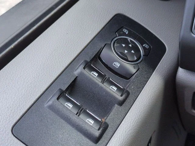 Used 2020 White Ford XLT image 21