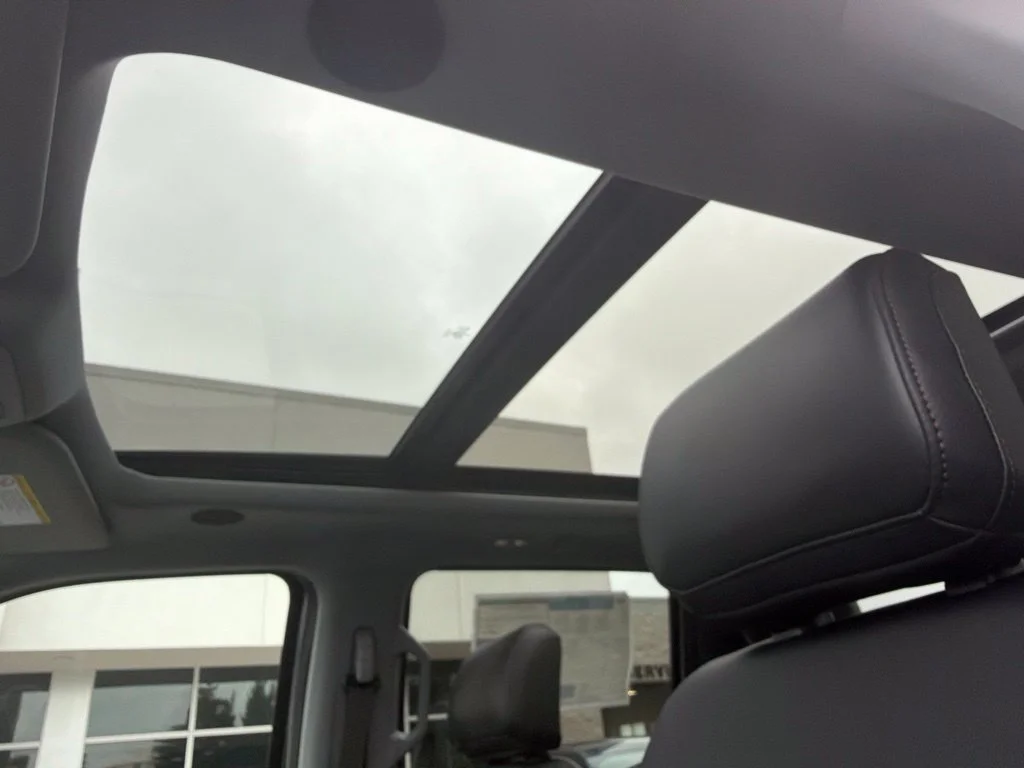 New 2027 Iconic Silver Metallic Ford F-250® Lariat® image 18