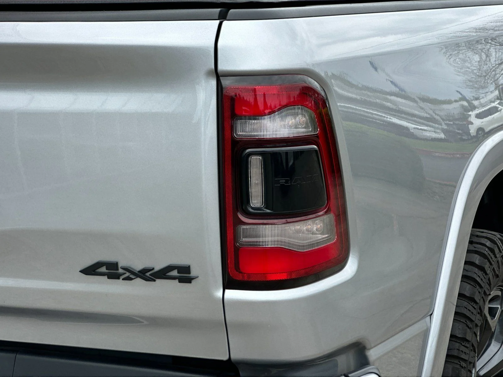 Used 2023 Billet Silver Metallic Clearcoat Ram Limited image 24