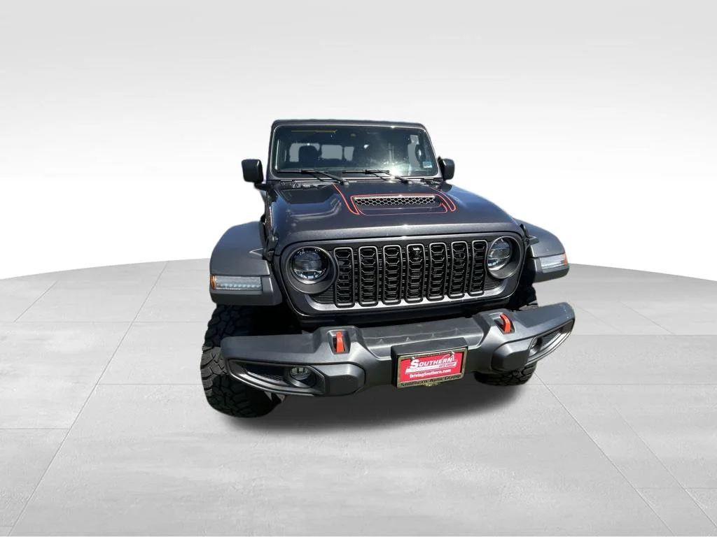 Used 2024 Gray Jeep Mojave image 26