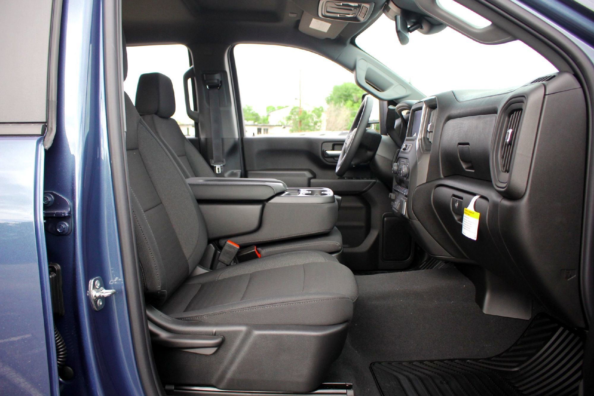 2026 Chevrolet Silverado 2500 HD Custom - Photo 13