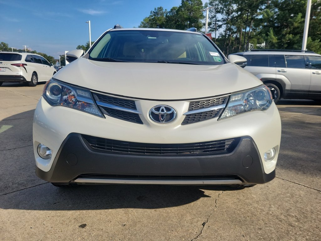 Used 2015 White Toyota Limited image 7