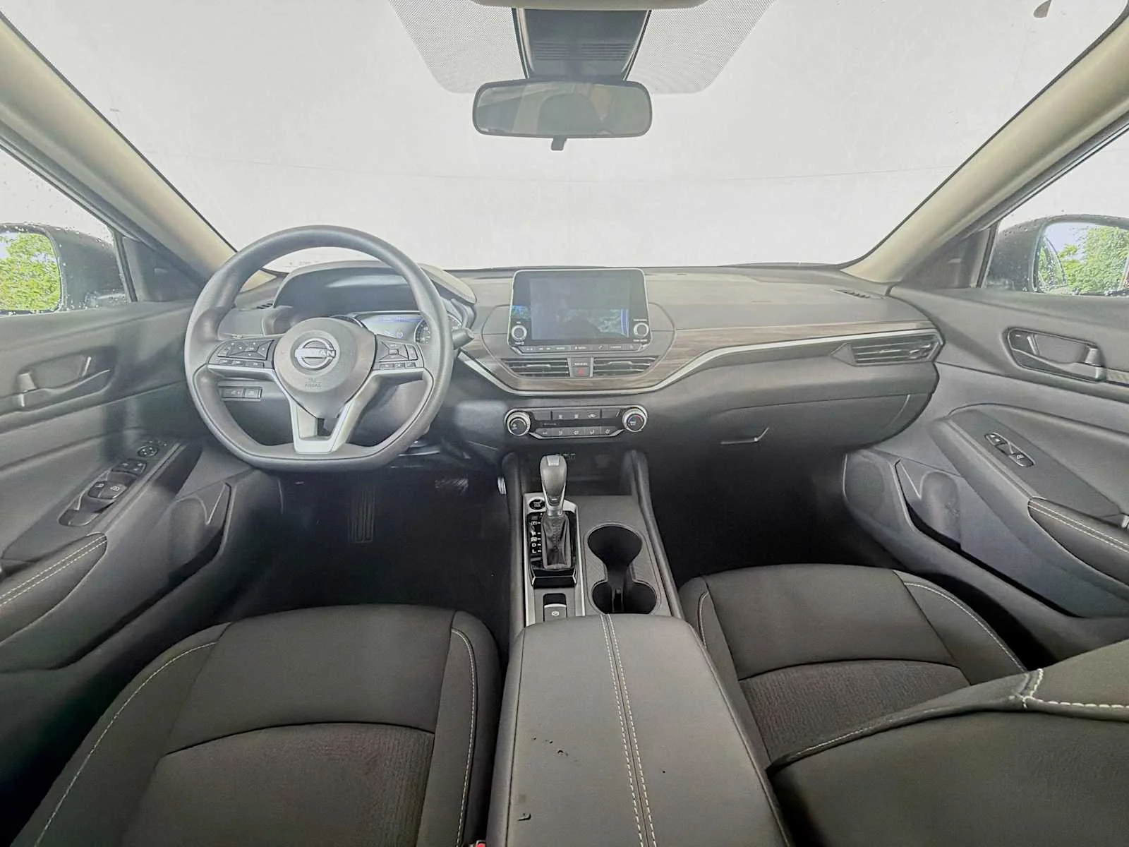 New 2026 Brilliant Silver Metallic Nissan SV image 3