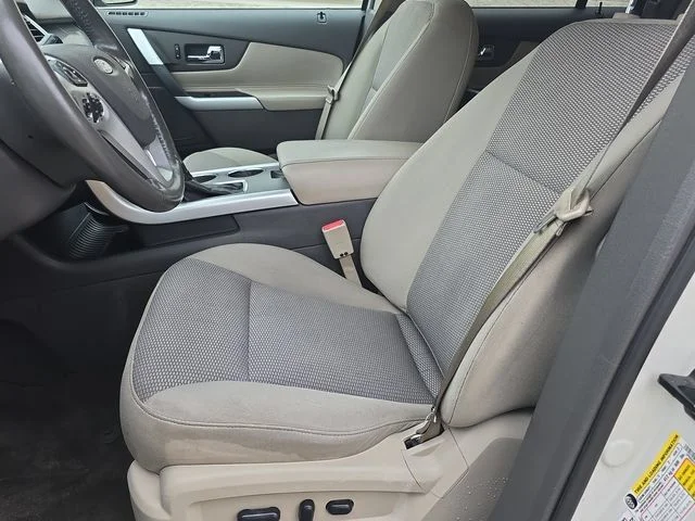 Used 2013 White Suede Ford SEL image 17