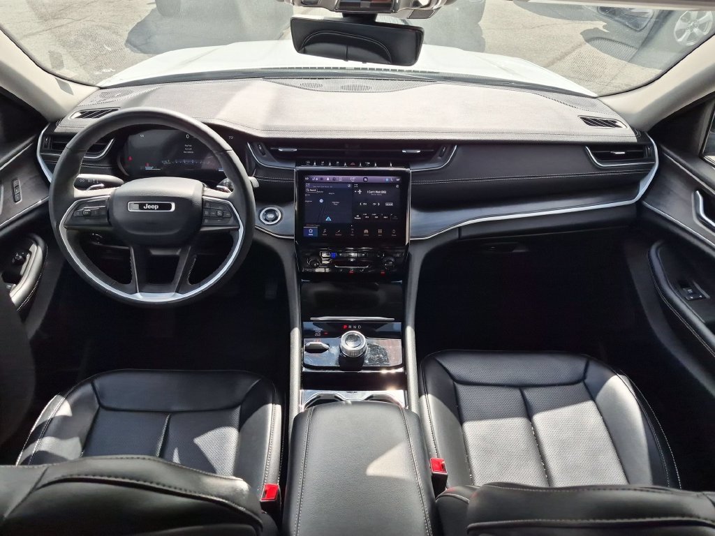 Used 2023 White Jeep Limited image 22