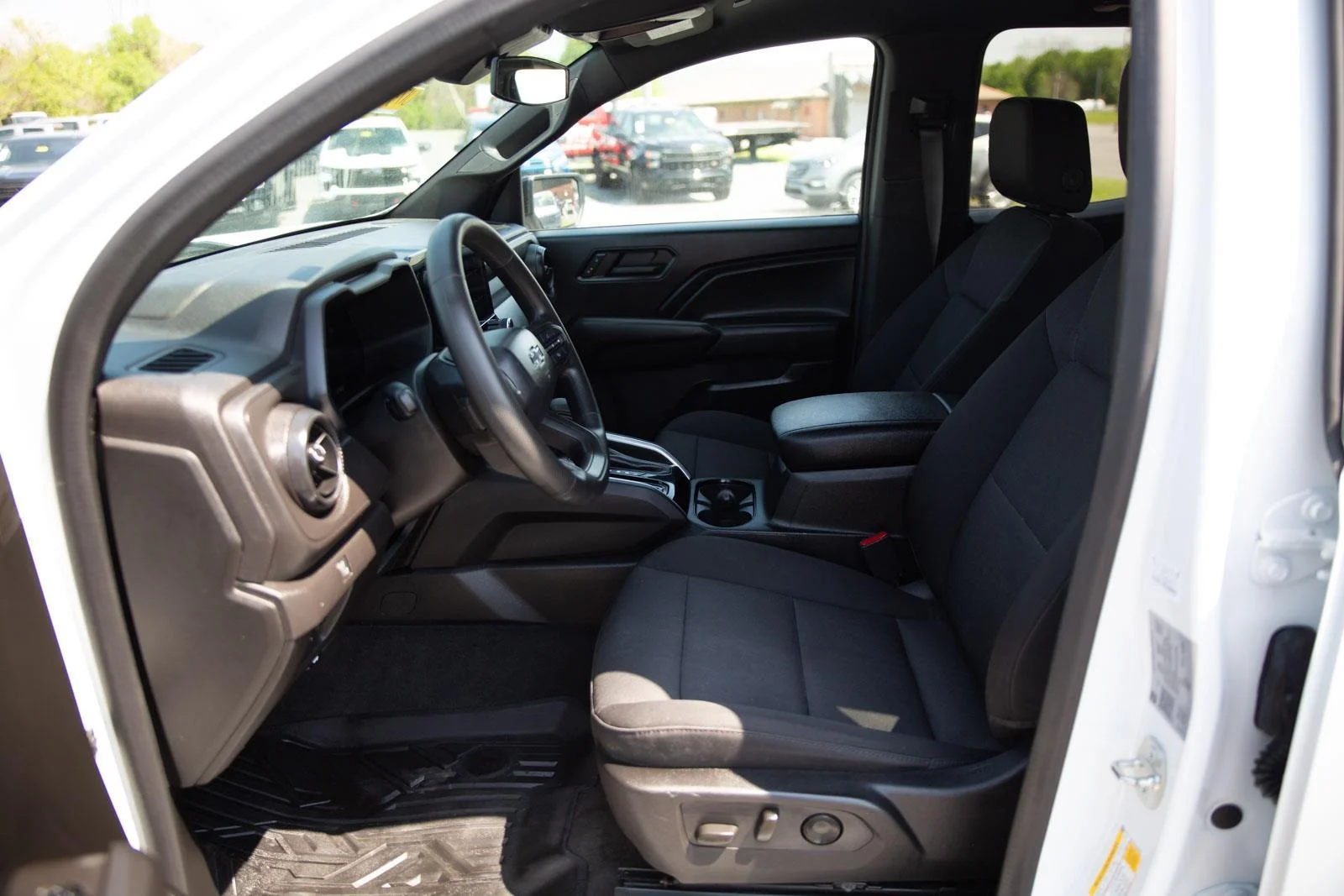 2023 Chevrolet Colorado Trail Boss - Photo 21