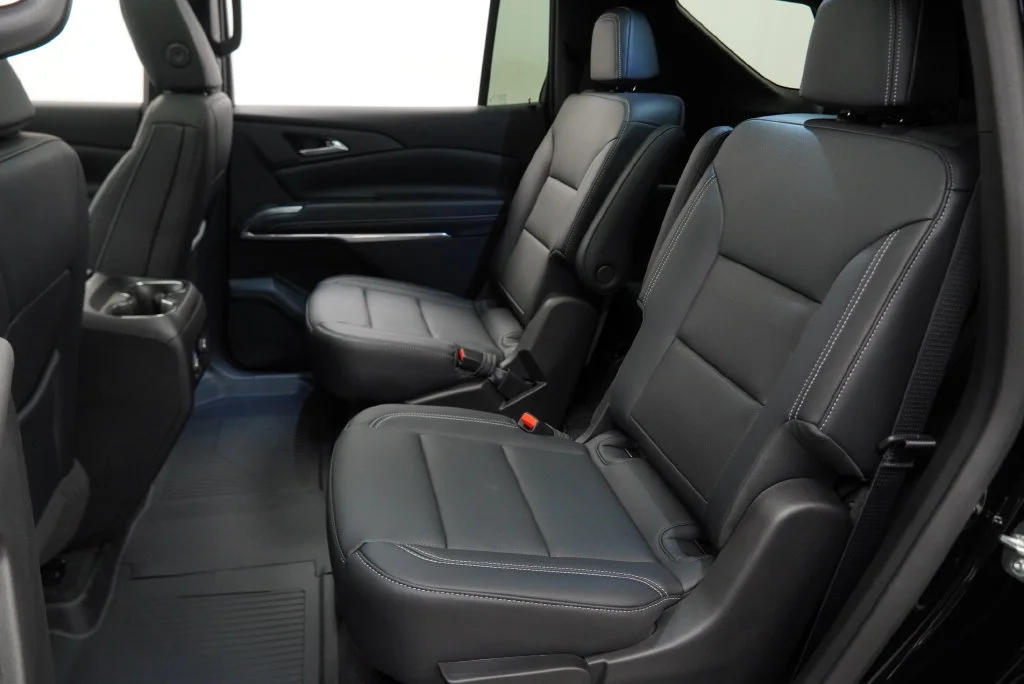 New 2027 Mosaic Black Metallic Chevrolet LT image 20