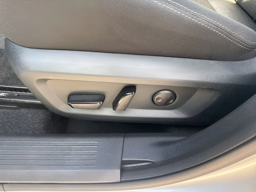 Used 2025 Silver Nissan SV image 10