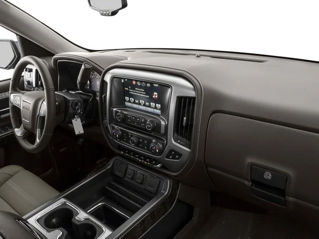 Used 2018 White Frost Tricoat GMC Denali image 19