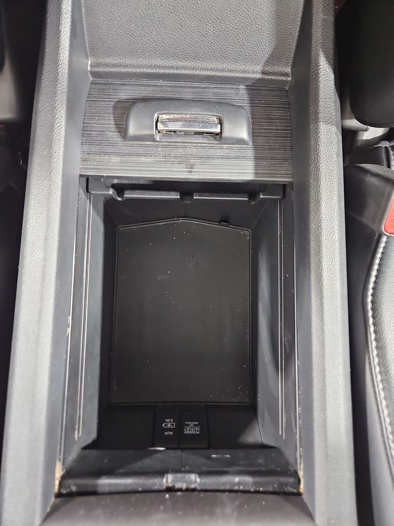 Used 2019  Honda EX-L image 26