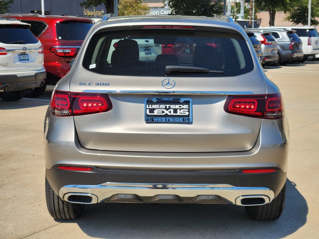 Used 2022  Mercedes-Benz GLC 300 image 6