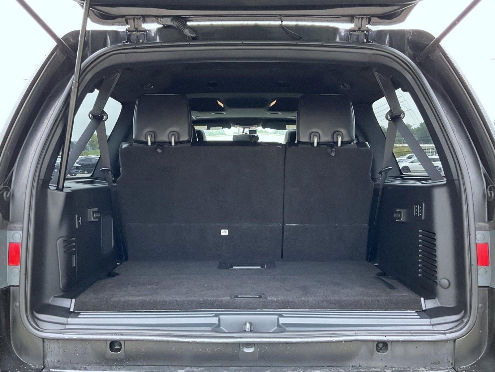 Used 2015 Black Lincoln Base image 24