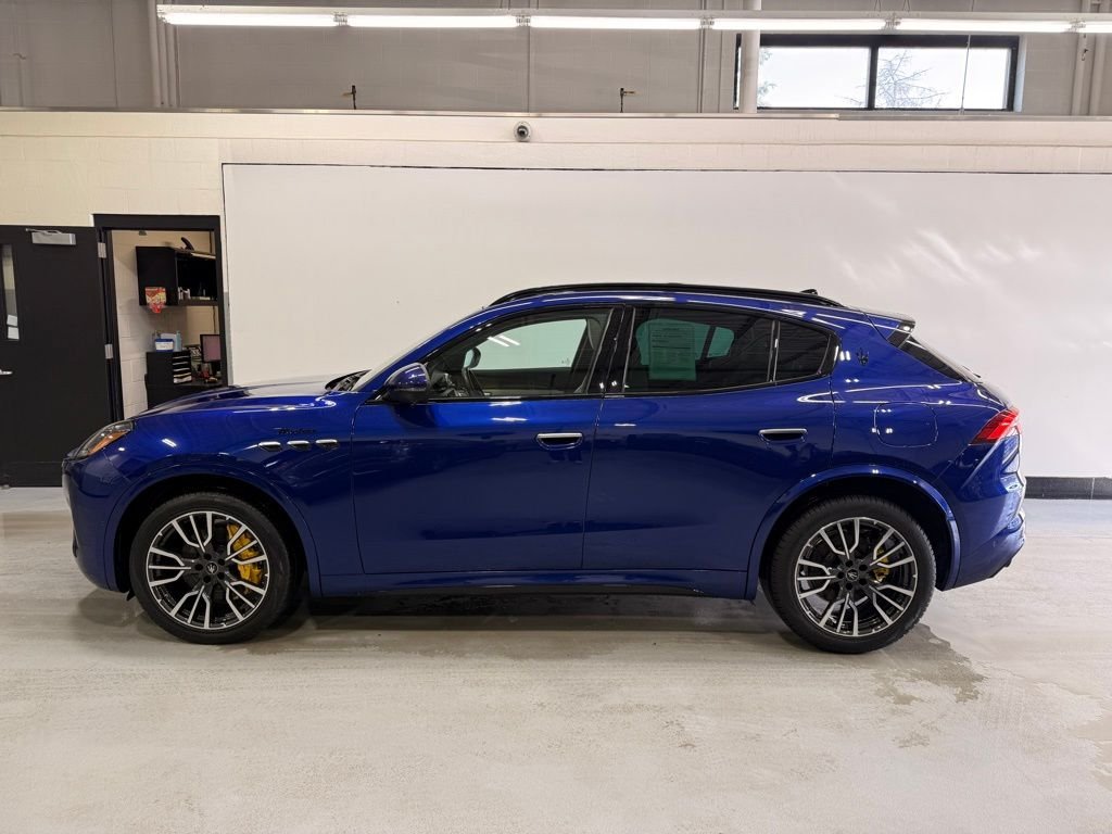 Used 2023 Maserati Grecale MODENA with VIN ZN682AVM5P7428967 for sale in Golden Valley, Minnesota