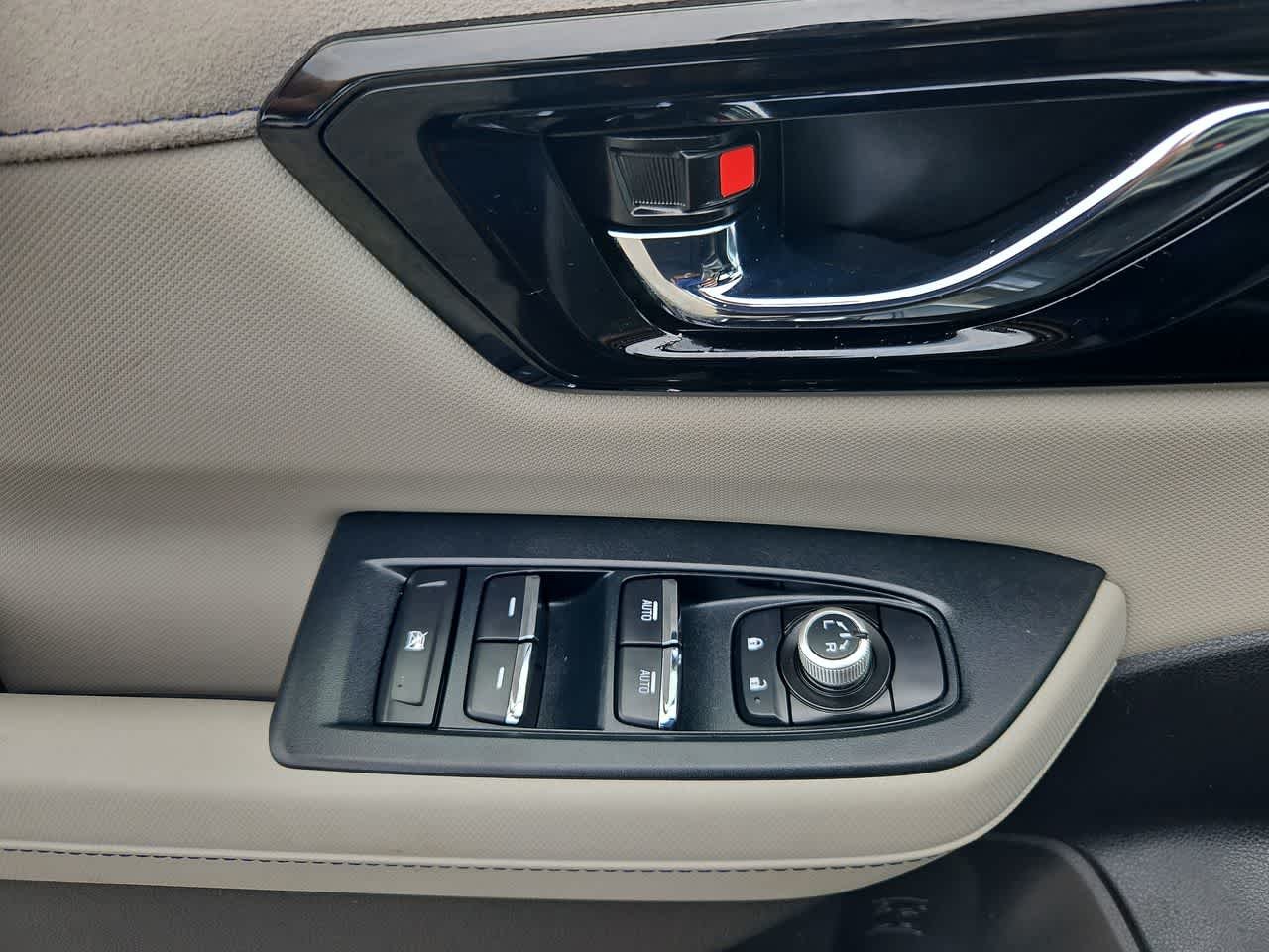 Used 2025 Magnetite Gray Metallic Subaru Limited image 12