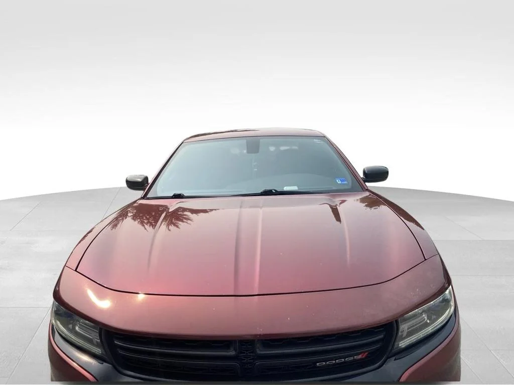 Used 2018 Red Dodge SXT image 12