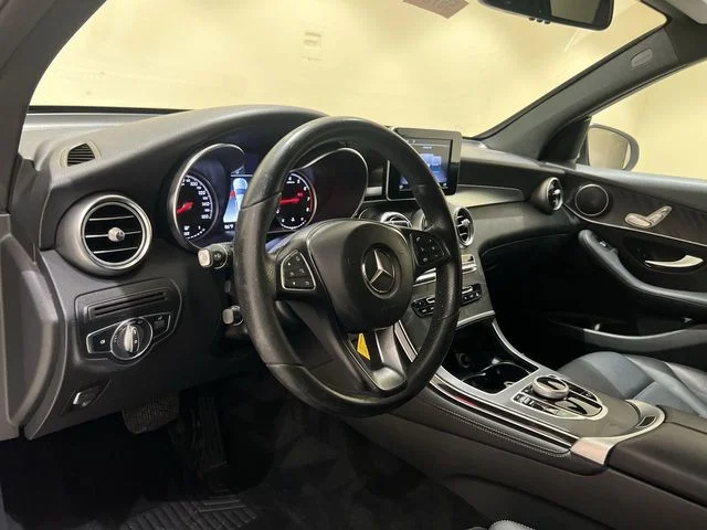 Used 2018 Iridium Silver Metallic Mercedes-Benz GLC 300 image 9