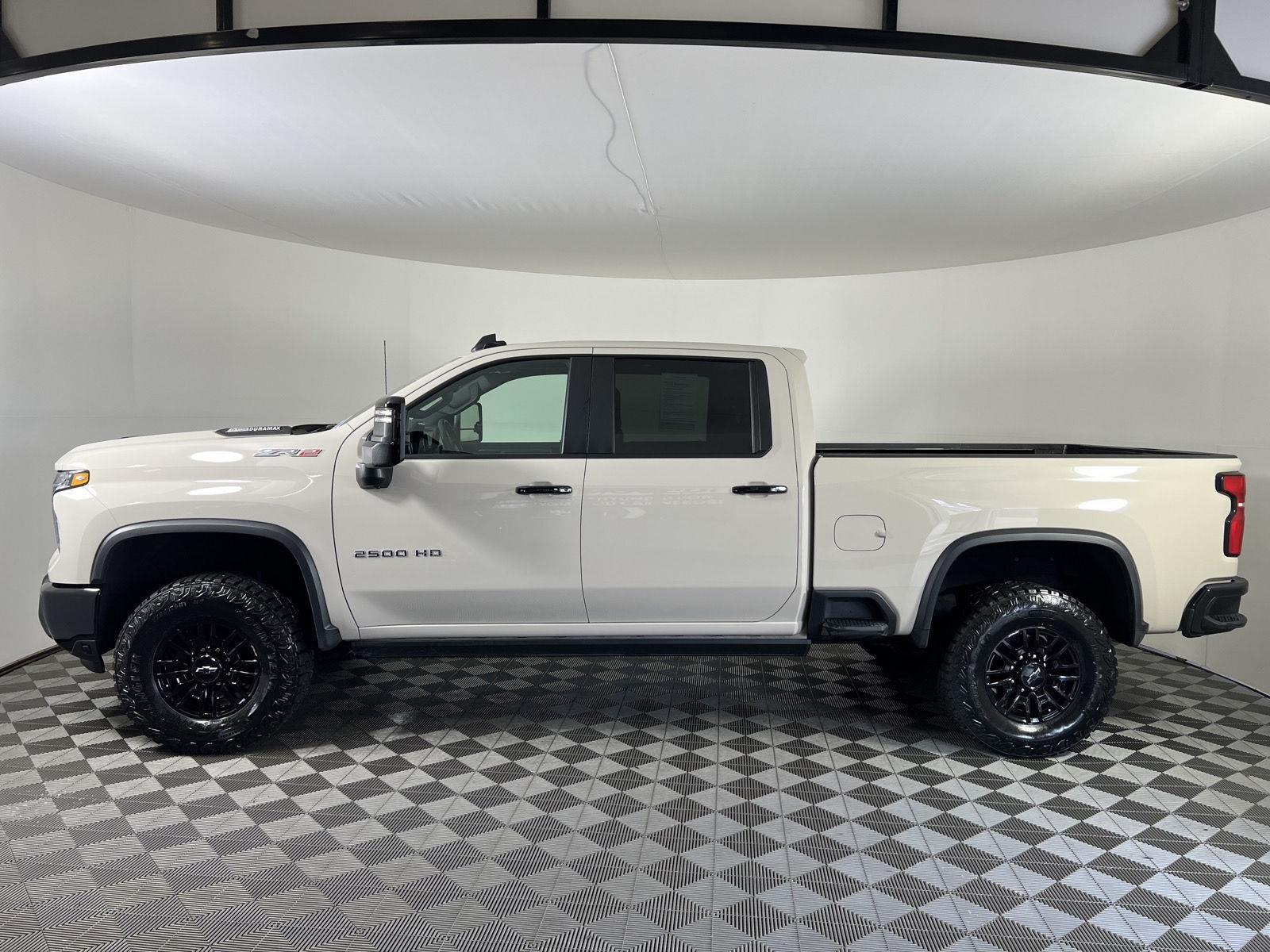 Used 2026 White Sands Chevrolet ZR2 image 30