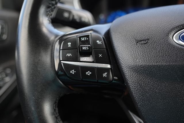 Used 2022 Blue Ford SEL image 14