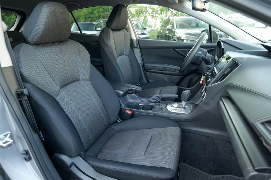 Used 2023 Ice Silver Metallic Subaru Base image 36