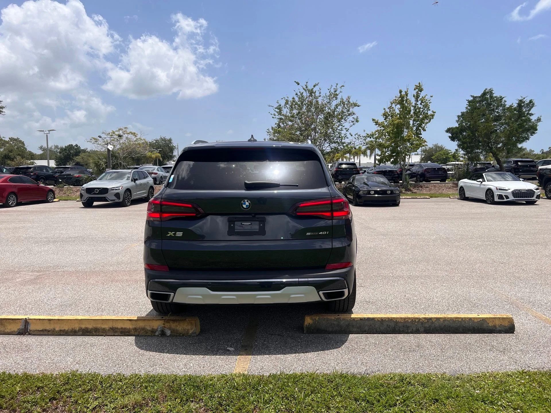 Certified Used 2022 Gray BMW sDrive40i image 5