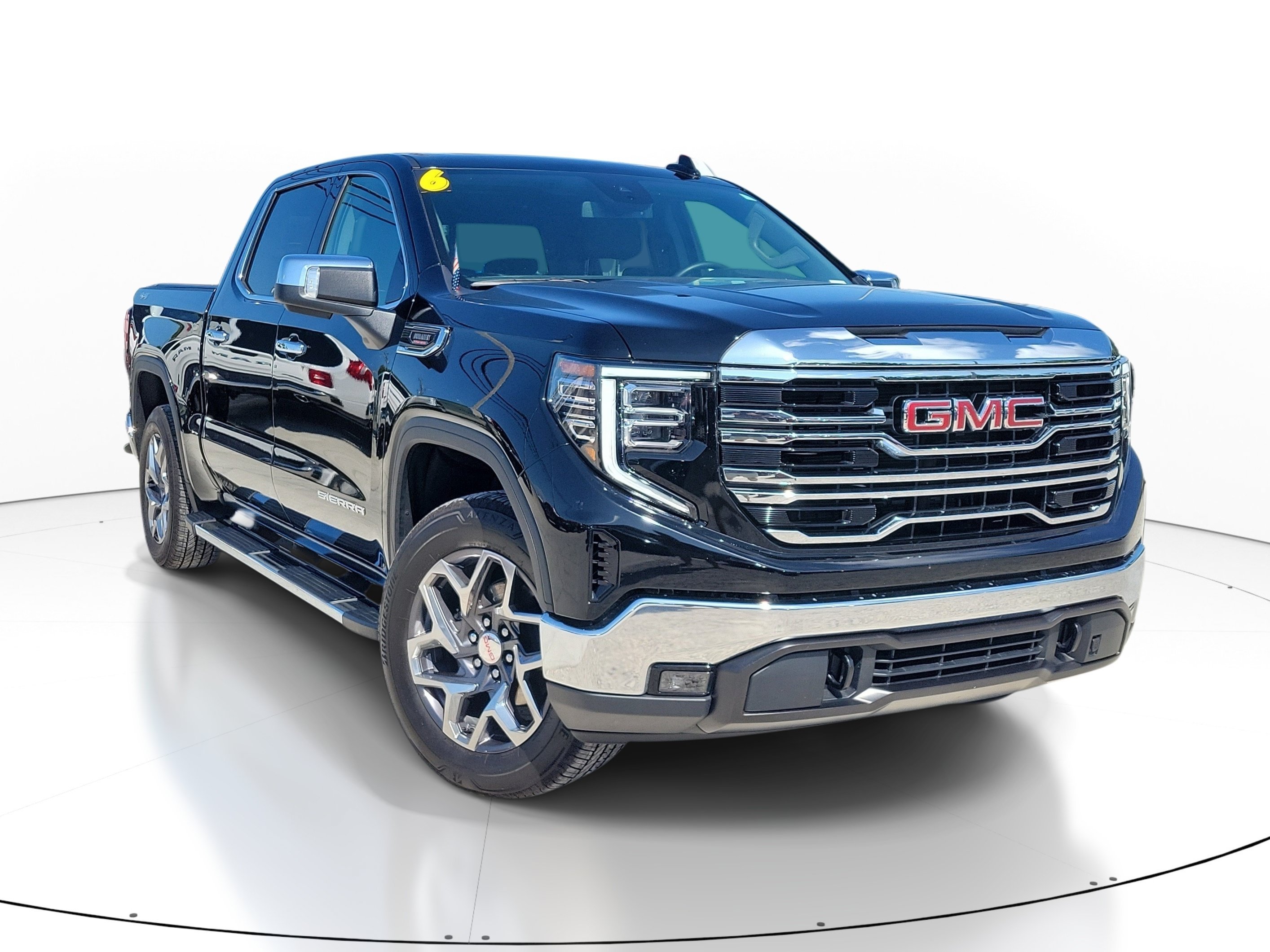 Used 2026 Onyx Black GMC SLT image 1