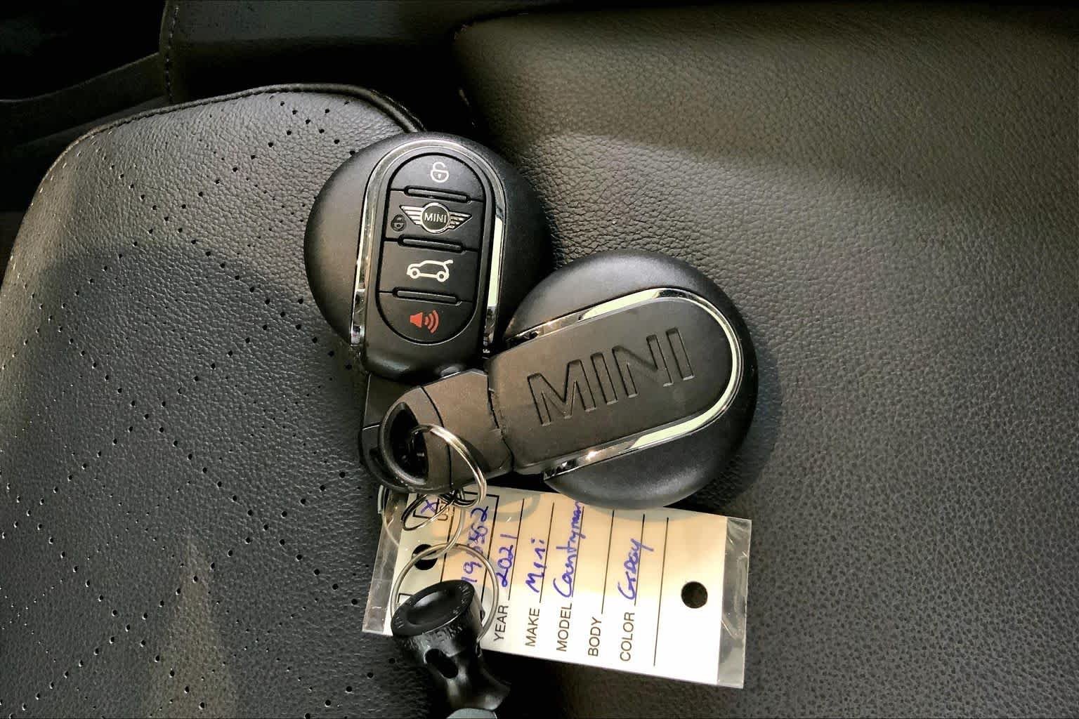 Used 2021 Thunder Grey Metallic MINI Cooper SE image 14