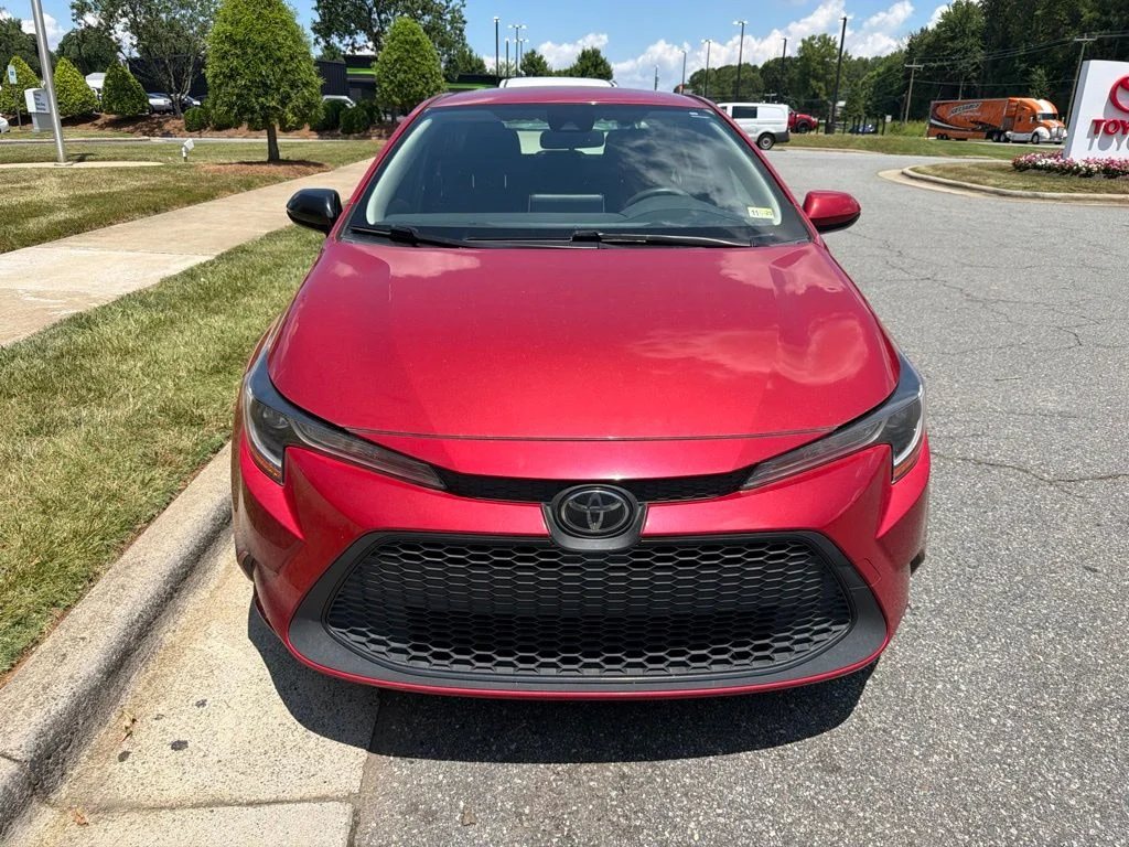 Used 2021 Red Toyota LE image 5