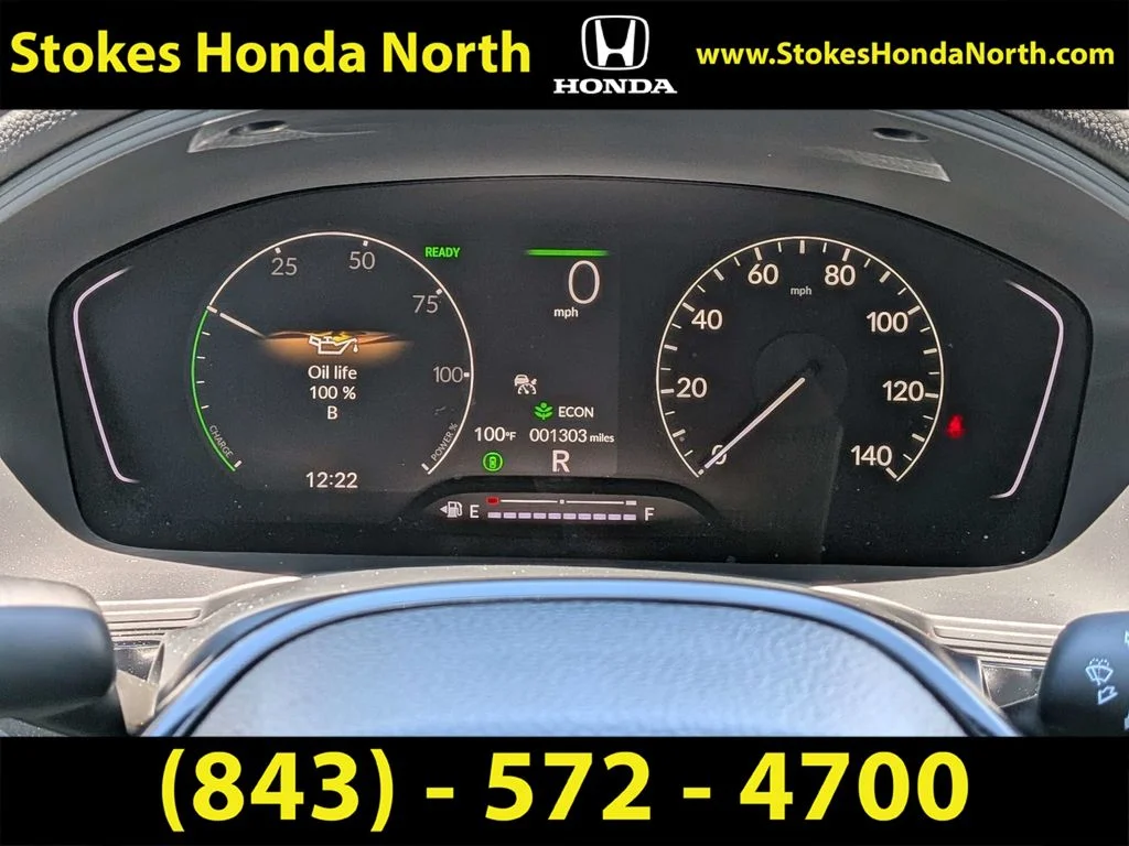 Certified Used 2025 White Honda Sport image 5