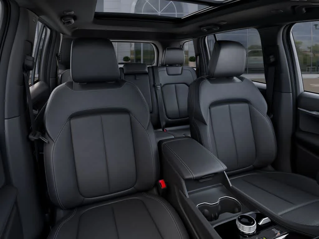 New 2026 Bright White Clear-Coat Exterior Paint Jeep Limited Reserve image 16
