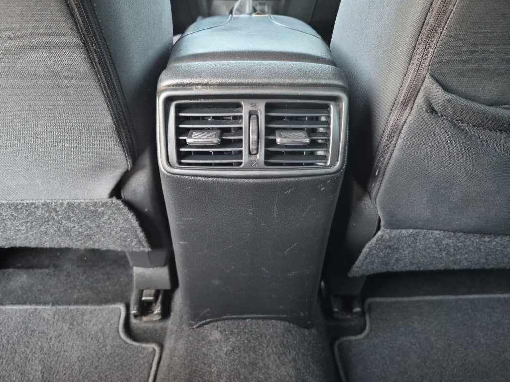 Used 2019 Black Nissan S image 38