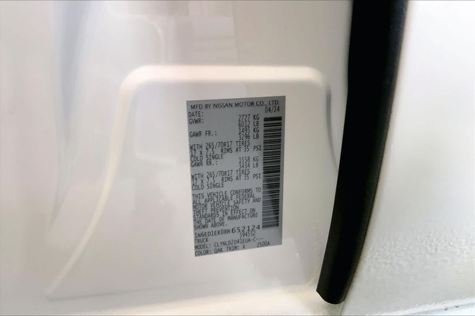 Used 2024 Glacier White Nissan PRO-4X image 31