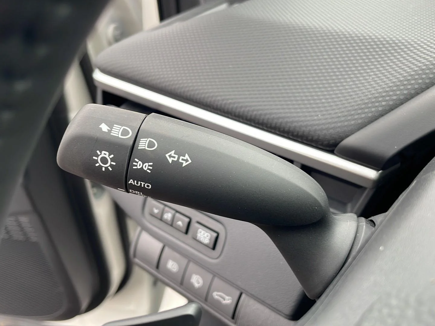 New 2026 Crystal White Pearl Subaru Premium image 16