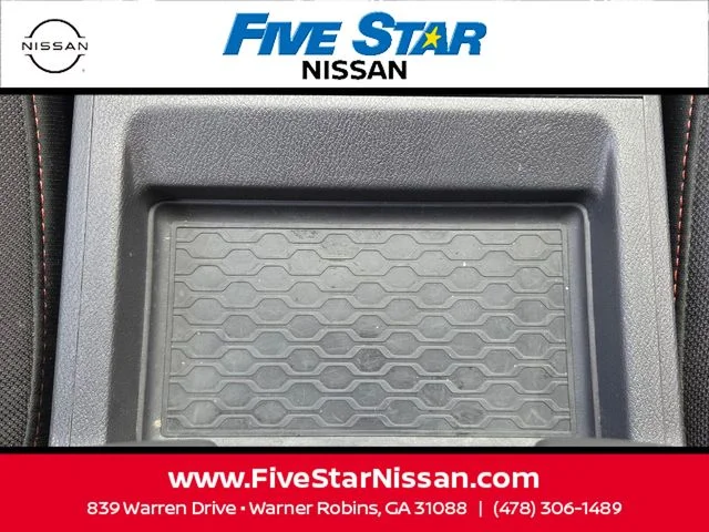Used 2024  Nissan PRO-4X image 19