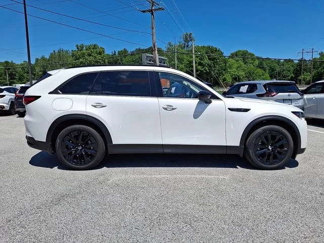 Used 2025 White Mazda Premium image 8