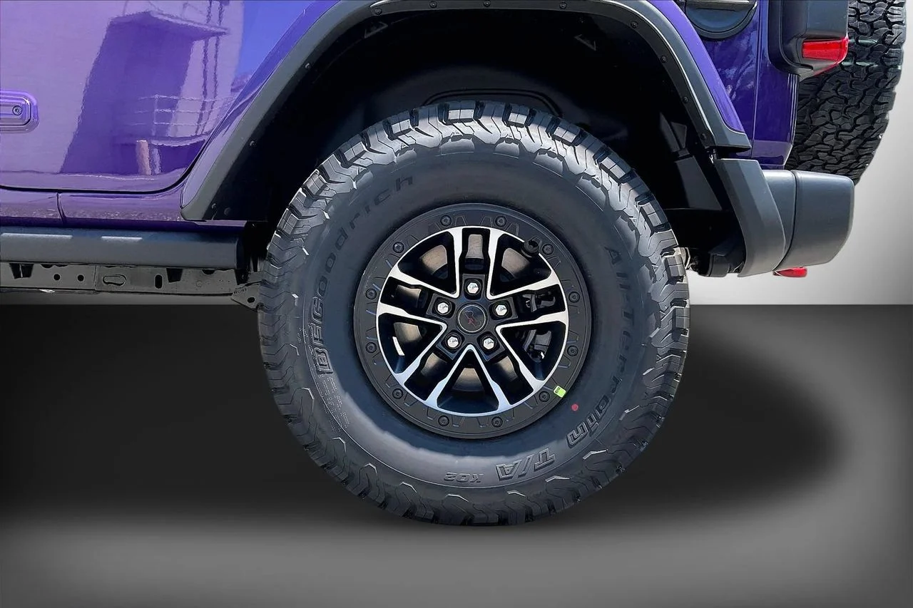 New 2026 Reign Jeep Rubicon image 32