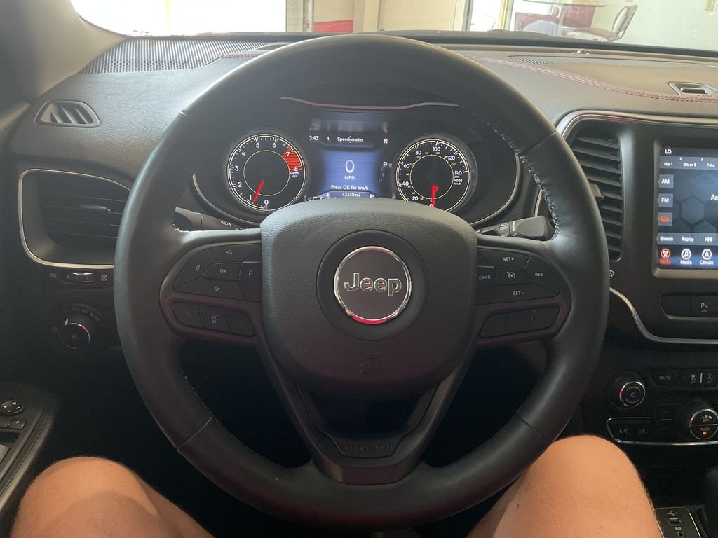 Used 2022 Black Jeep Trailhawk image 21