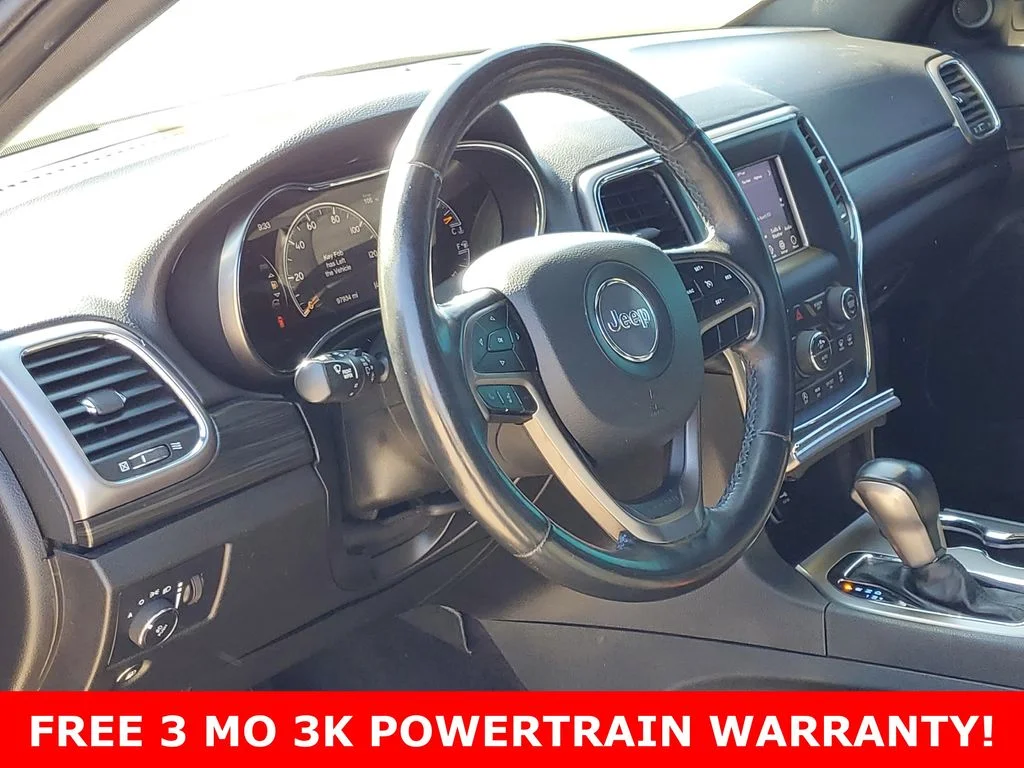 Used 2019 Gray Jeep Laredo image 12