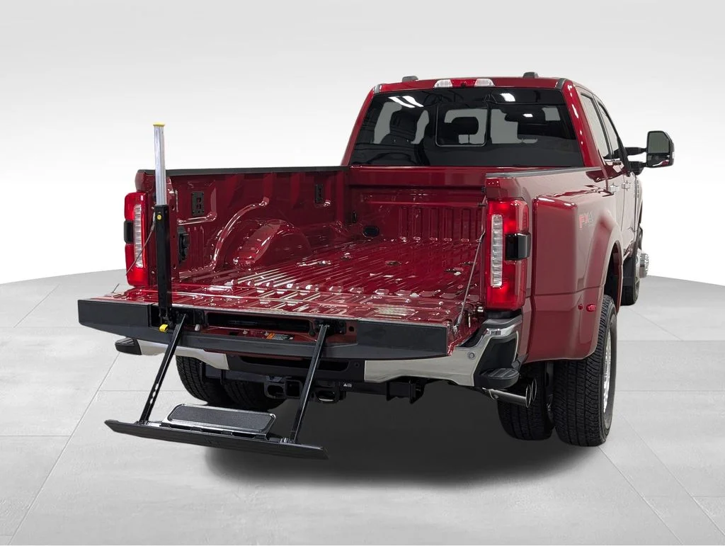 New 2026 Ruby Red Metallic Tinted Clearcoat Ford F-350® King Ranch® image 28