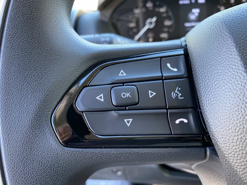 New 2026 Bright White Clear-Coat Exterior Paint RAM High Roof image 15