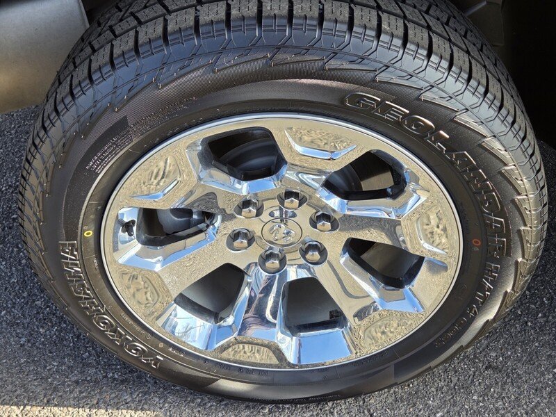 Used 2022 Blue Ram Big Horn/Lone Star image 10