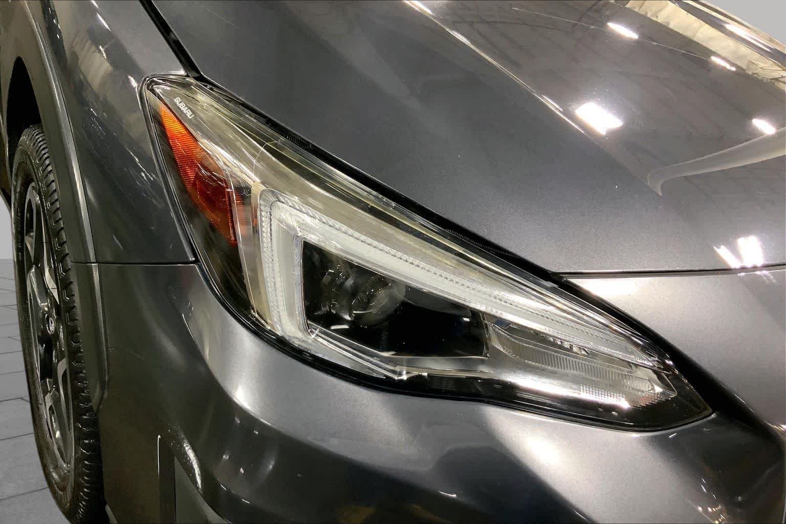 Used 2020 Magnetite Gray Metallic Subaru Limited image 28