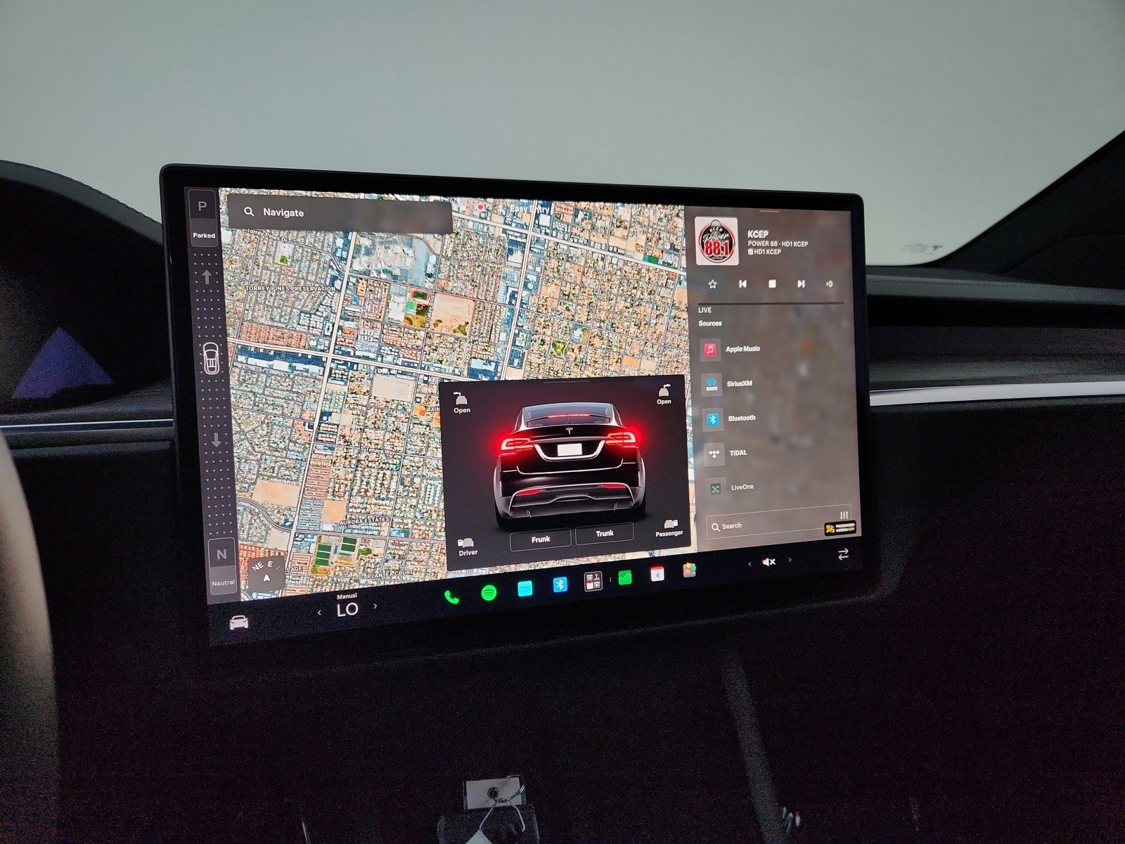 Used 2022 BLACK Tesla  image 16
