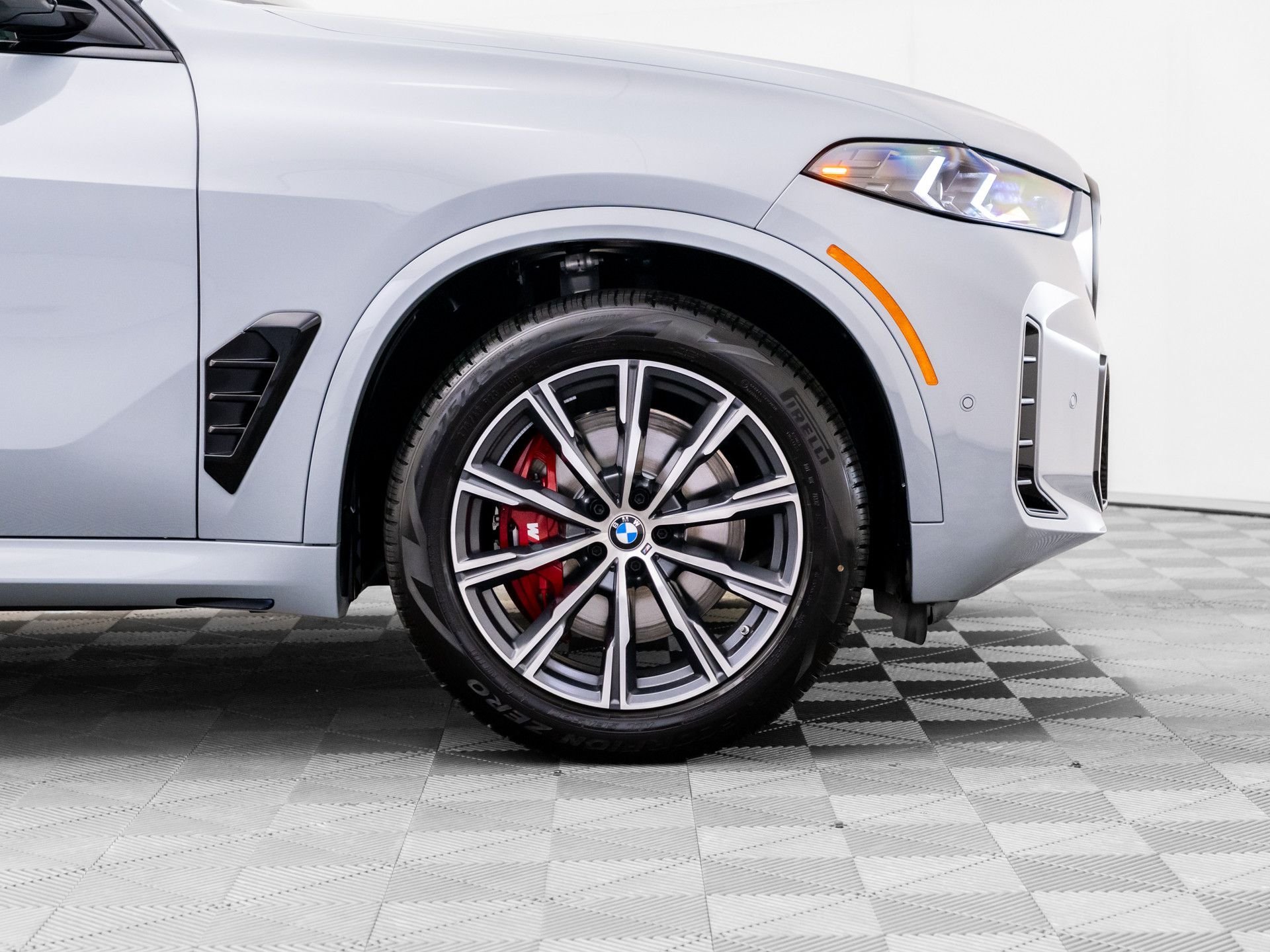 New 2026 Brooklyn Grey Metallic BMW xDrive40i image 38