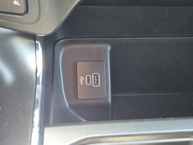 2025 Ford F-150 XLT - Photo 33