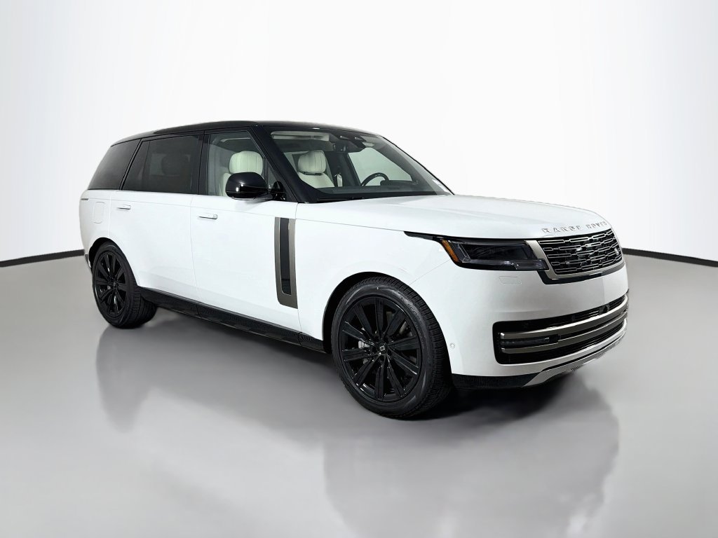 New 2027 Fuji White Land Rover SE image 3