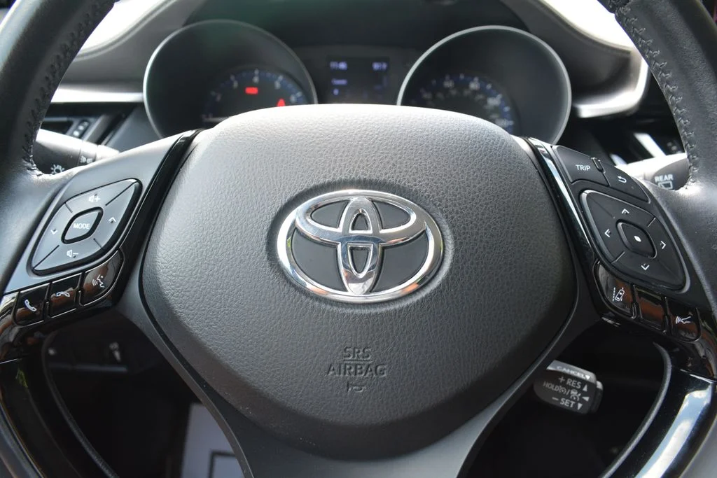 2020 Toyota C-HR Limited - Photo 11